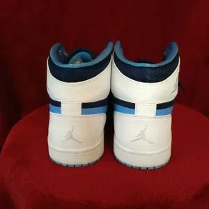 Men\'s size 8 Nike Air Jordan 1 CP3. White/Navy/Carolina Blue Gently Used Jordan | Shoes | Mens Size 8 Nike Air Jordan Cp3  main image 3